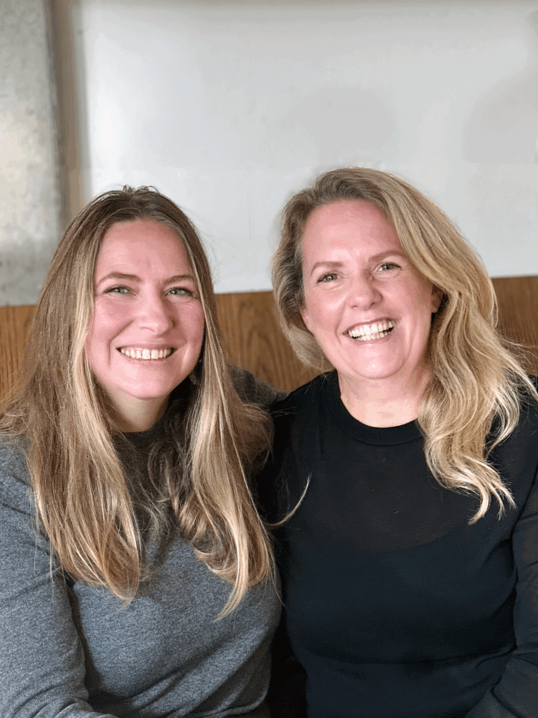 Fleur van Lumonova en Edvina van Lemon Poppy TEA